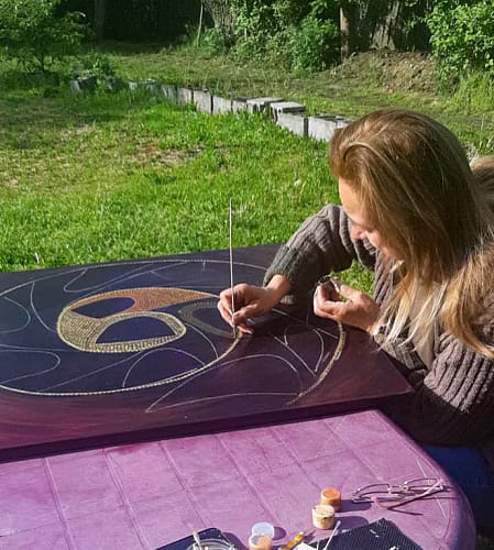 Z każdą postawioną kropką wchodzenie głębiej, by rozpakować informacje